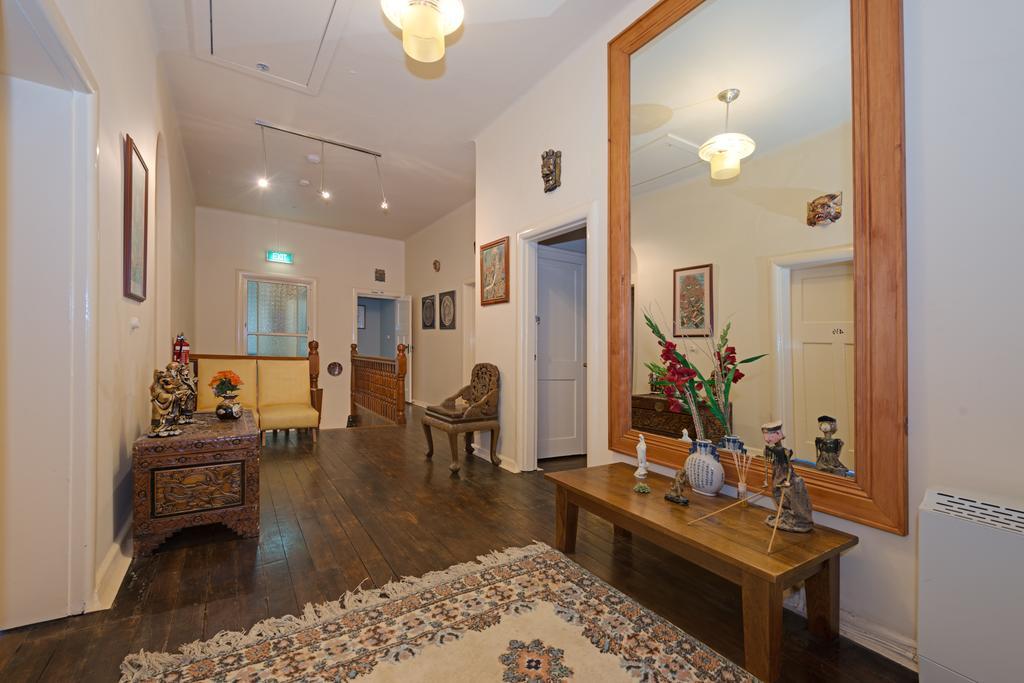 Edinburgh Gallery Bed & Breakfast Hobart Bagian luar foto