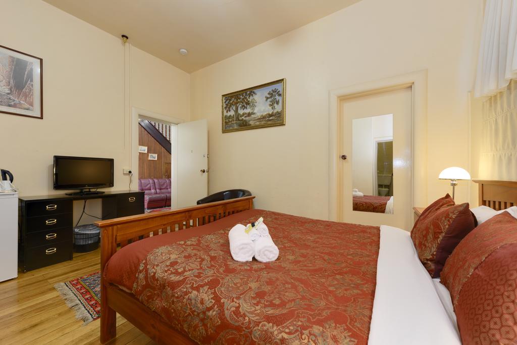 Edinburgh Gallery Bed & Breakfast Hobart Bagian luar foto