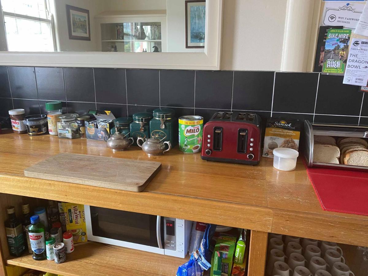 Edinburgh Gallery Bed & Breakfast Hobart Bagian luar foto